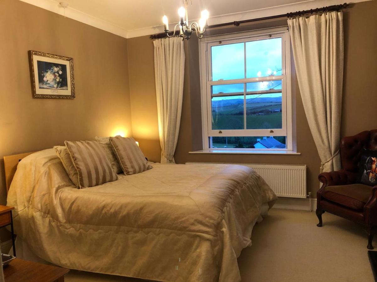 Llangwyryfon Country Breaks Bed & Breakfast อาเบอรีสวิท ภายนอก รูปภาพ