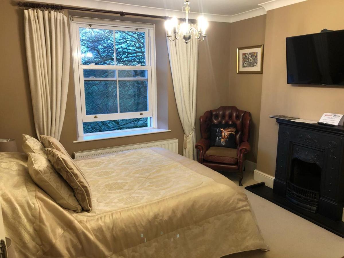 Llangwyryfon Country Breaks Bed & Breakfast อาเบอรีสวิท ภายนอก รูปภาพ