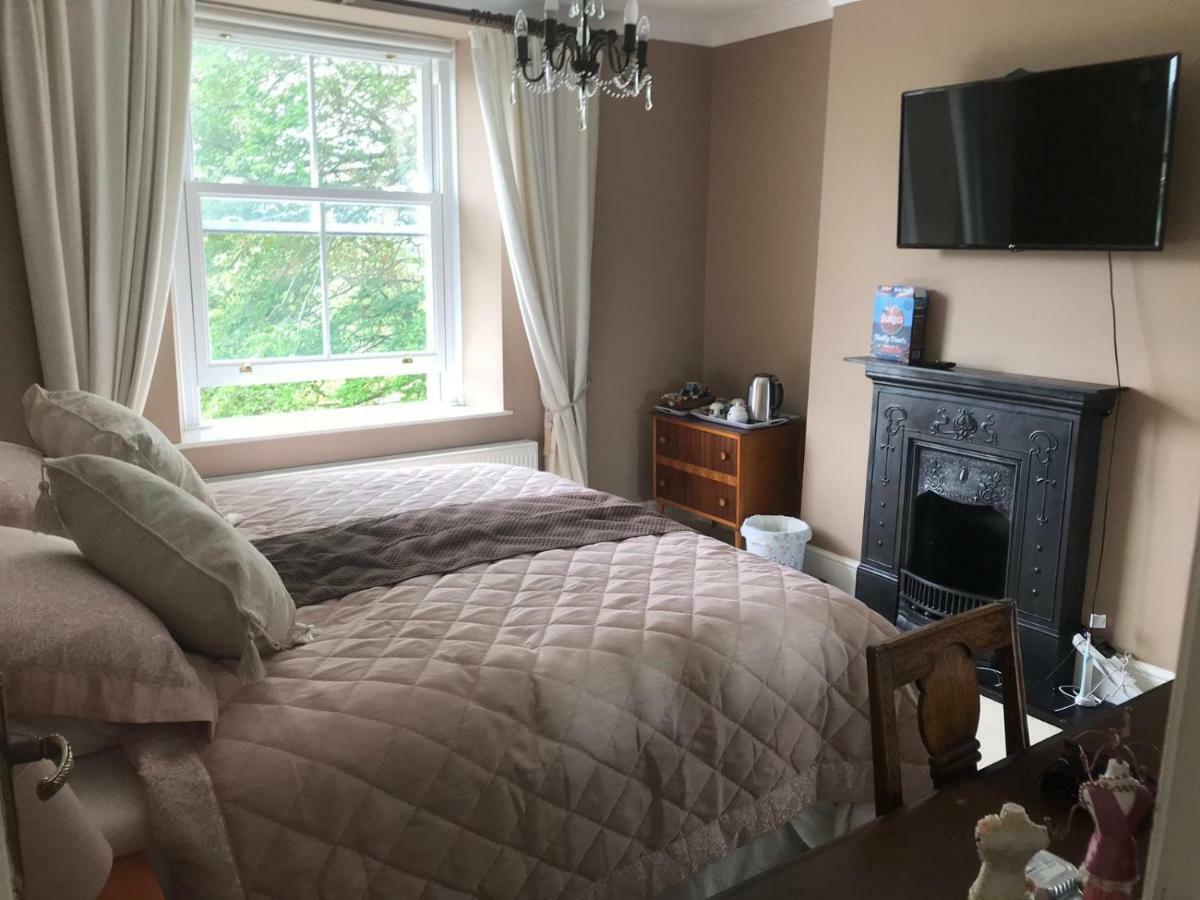 Llangwyryfon Country Breaks Bed & Breakfast อาเบอรีสวิท ภายนอก รูปภาพ