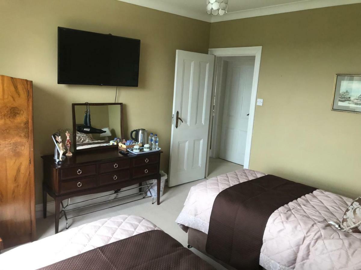 Llangwyryfon Country Breaks Bed & Breakfast อาเบอรีสวิท ภายนอก รูปภาพ