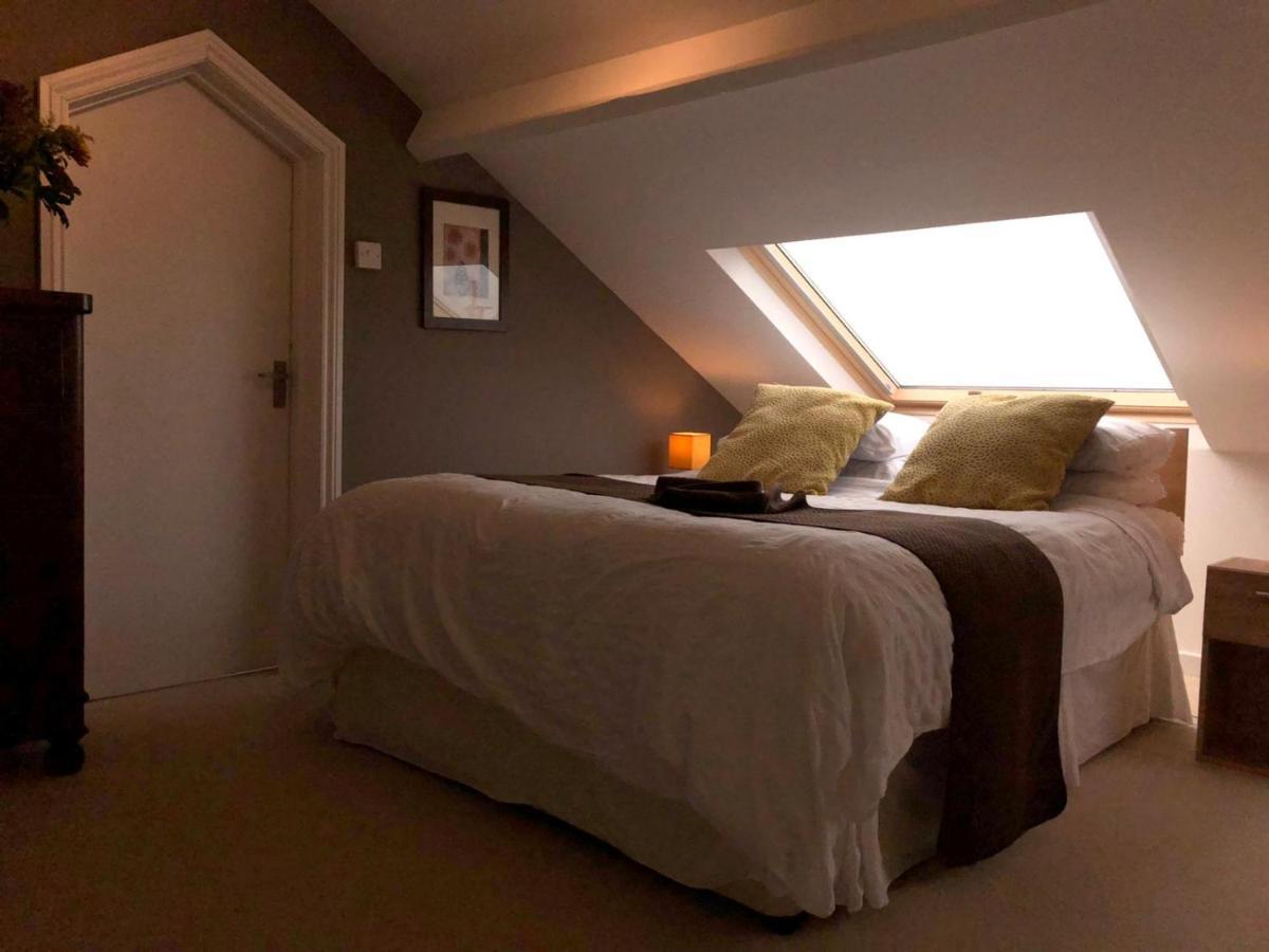 Llangwyryfon Country Breaks Bed & Breakfast อาเบอรีสวิท ภายนอก รูปภาพ