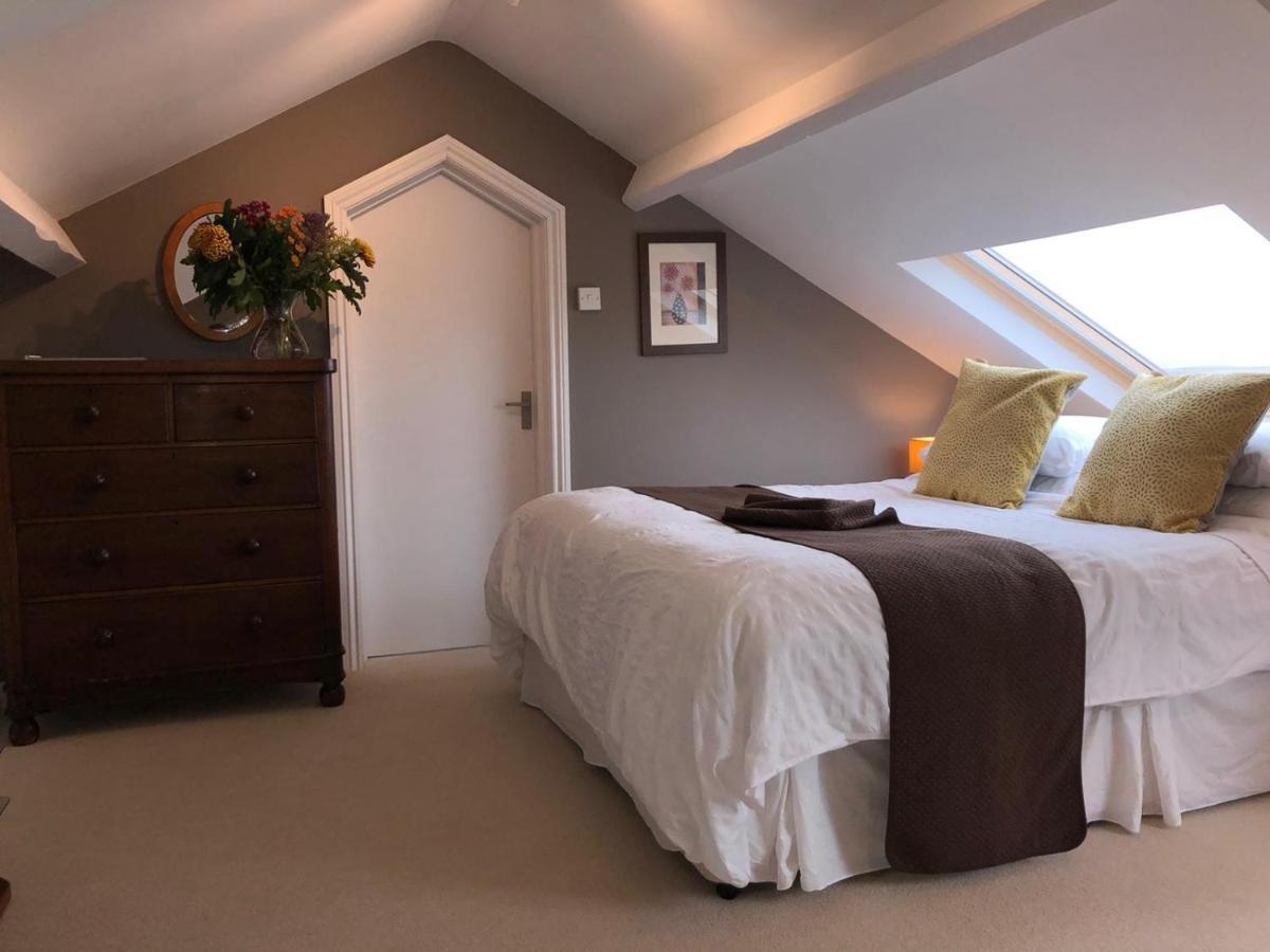 Llangwyryfon Country Breaks Bed & Breakfast อาเบอรีสวิท ภายนอก รูปภาพ